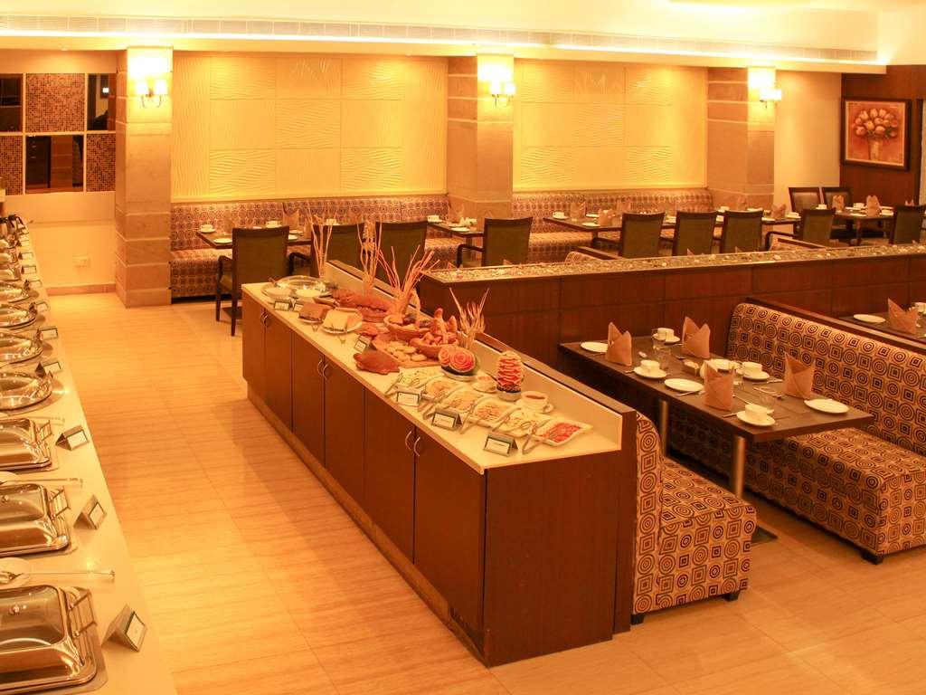 Quality Inn Viha Кумбаконам Ресторан фото