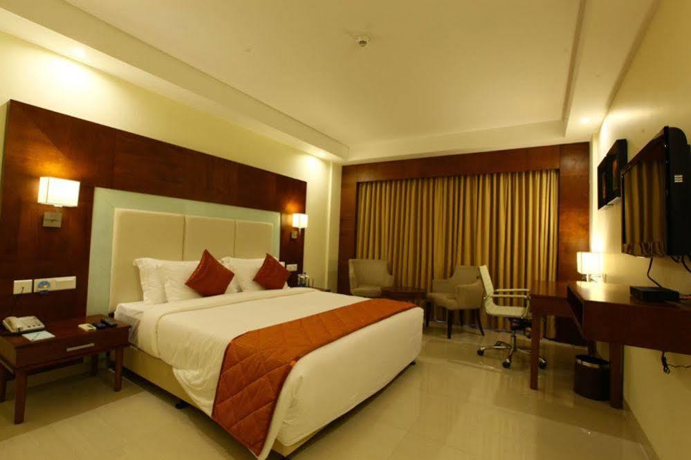Quality Inn Viha Кумбаконам Екстер'єр фото